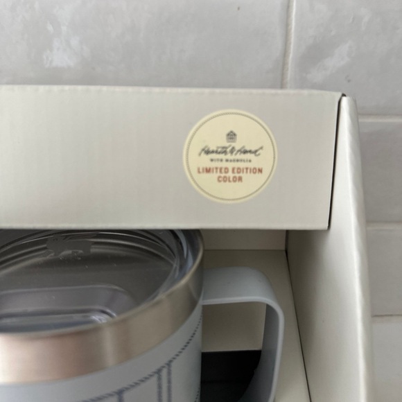 Stanley camp mug pack of 2 hearth and hand (silver foil) - Picture 3 of 5